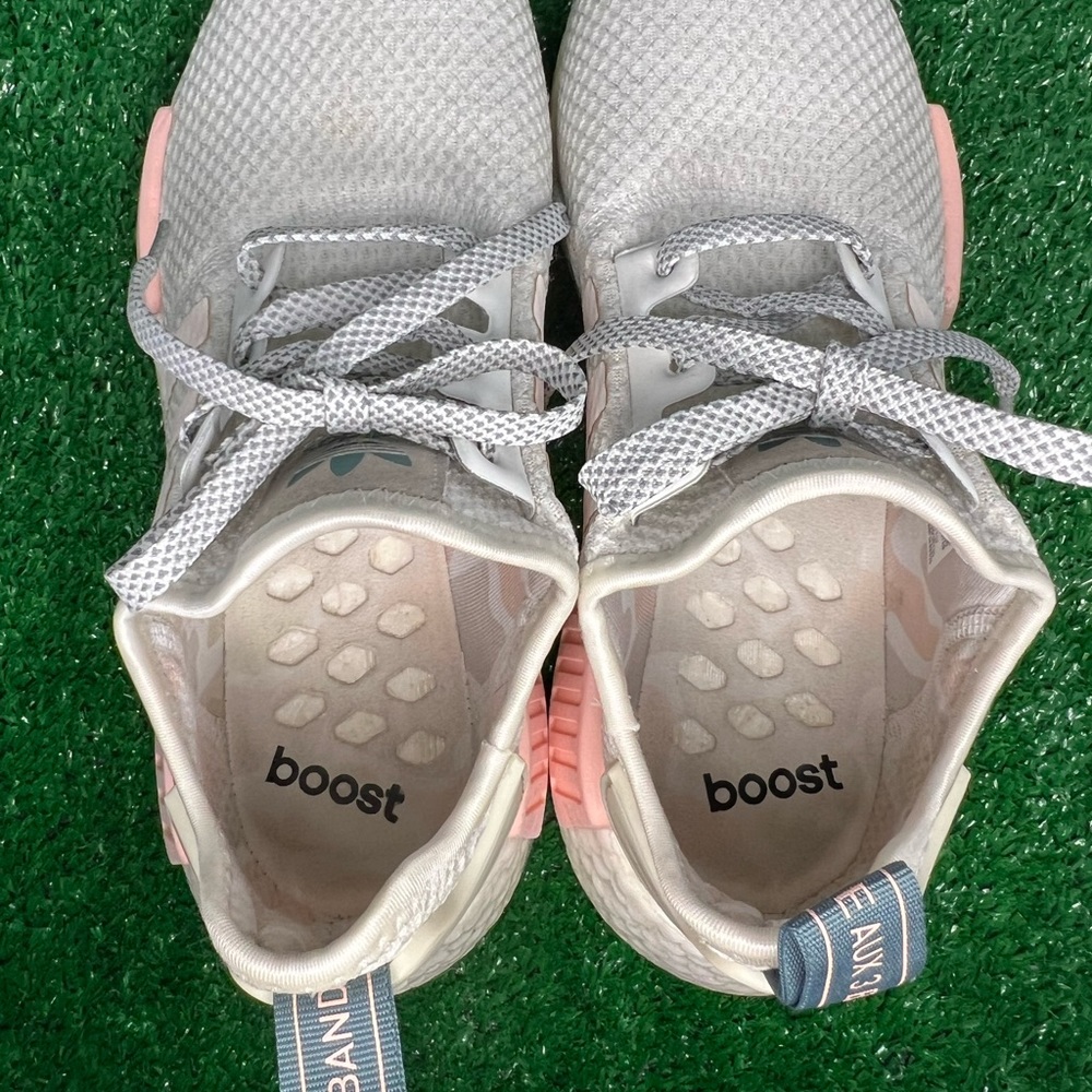 (WMNS) adidas NMD_R1 'Icey Pink' D97232 - Picture 5 of 8